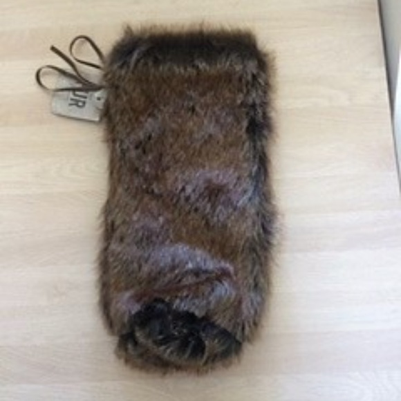 SOLD- RH Imitation Fur Wine Bag/Tote - Picture 2 of 5